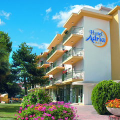 Außenansicht des Hotels Adria